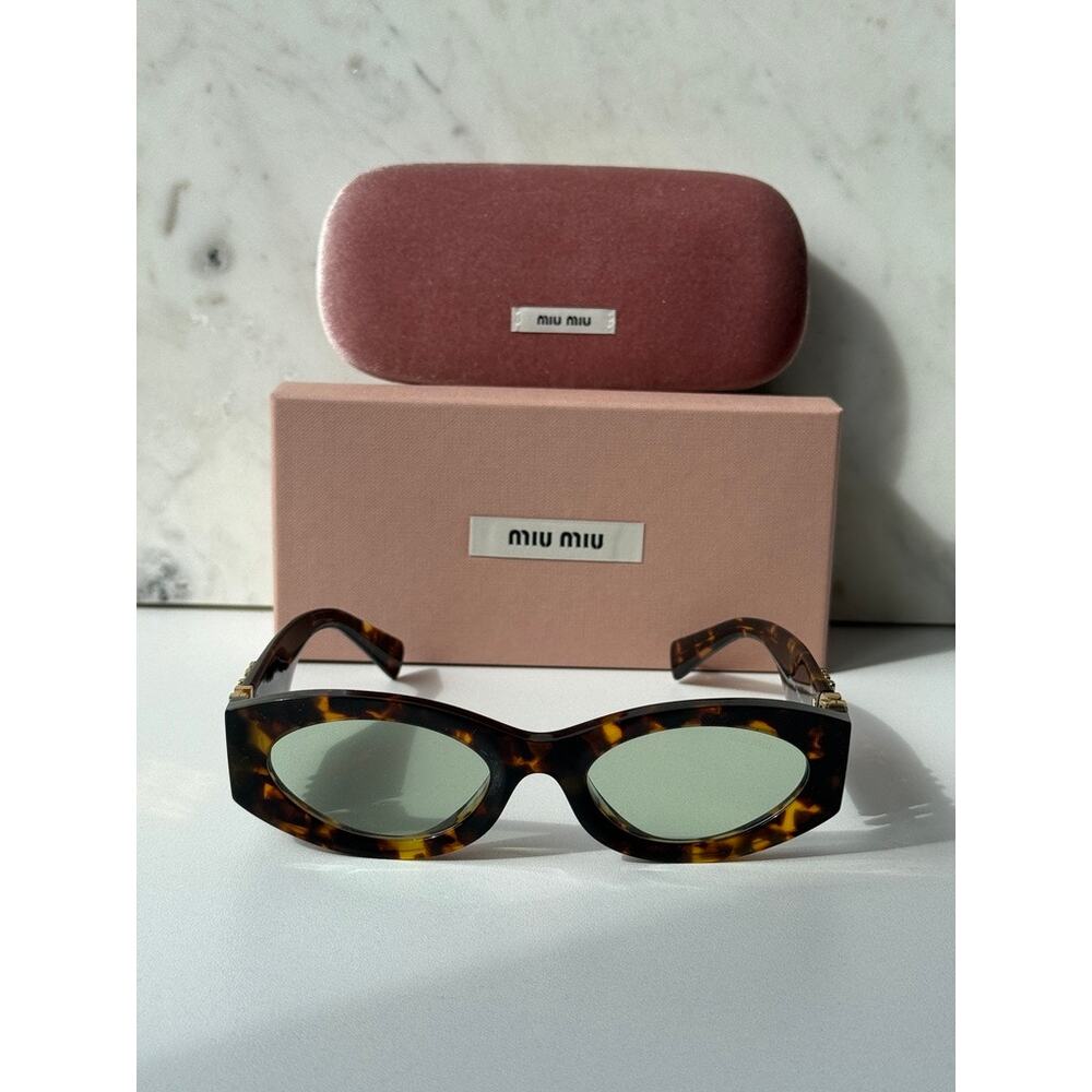 NEW Miu Miu MU11WS Thick Rim Oval Sunglasses in Green Brown - Picture 3 of 7